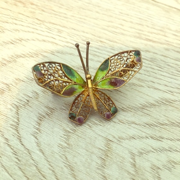 • VTG Butterfly Brooch • - Picture 2 of 8